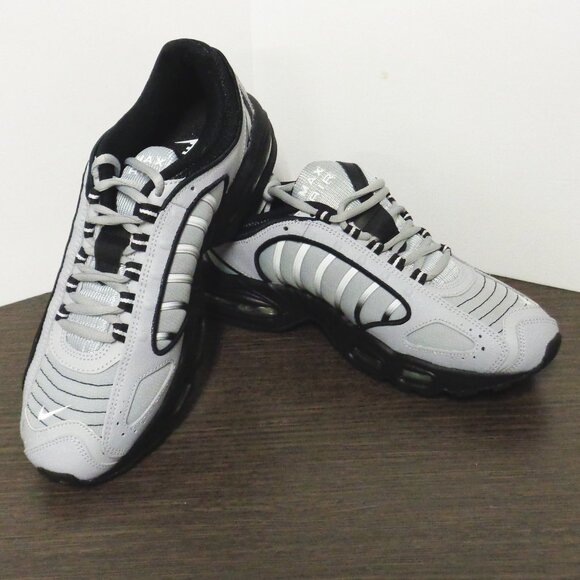 Brand New Nike Womens Air Max Tailwind IV. Grey, New In Box, Sz9 AQ2567-006 F53